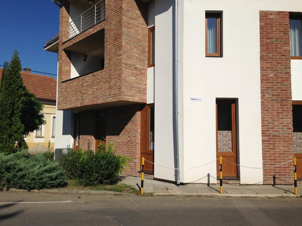 Lovagvar Apartments Gyula Eksteriør billede