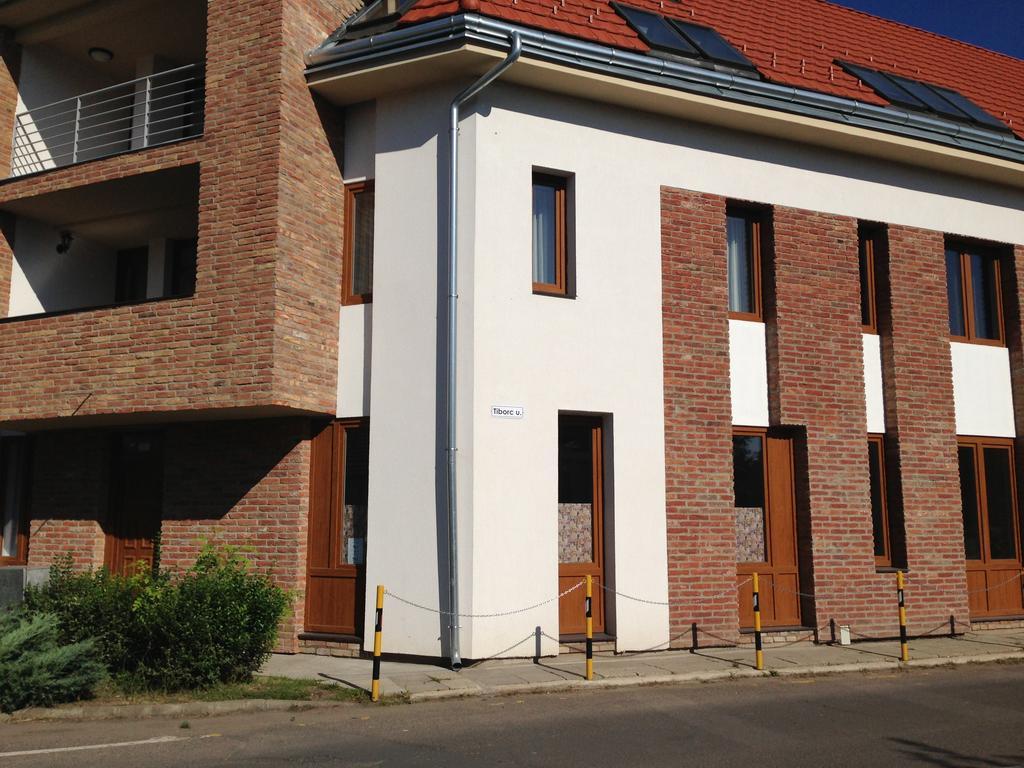 Lovagvar Apartments Gyula Eksteriør billede
